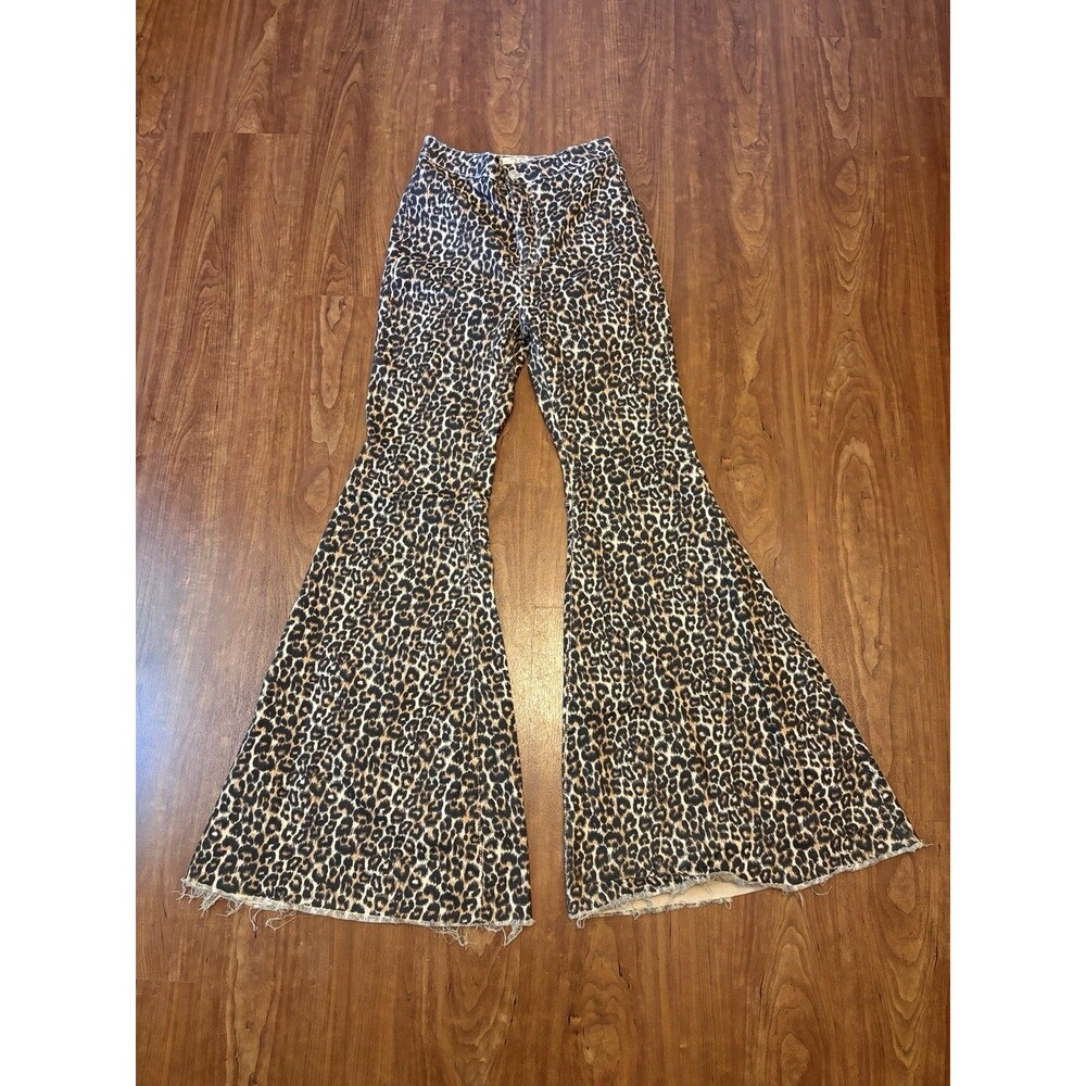 WE THE FREE People Wide Flare Jean Women 28 (W26x32L) Leopard Print Stretch